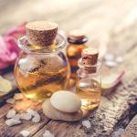Vilken olja är bäst för att minska bristningar? Kolla in den mest effektiva hudvård & ingredienser